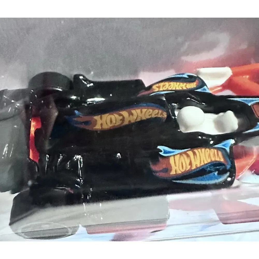 2015 Hot Wheels F1 Racer HW Race 146/240 New Hotwheels H88